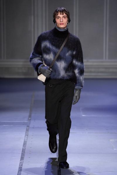 Études Studio 26FW M005